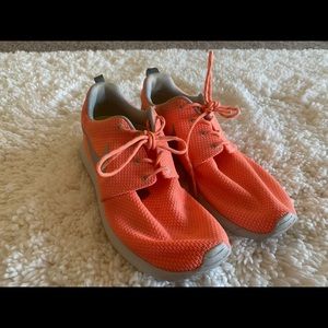 Used Roshe Ones for sale in Downers Grove letgo Used Roshe Ones for sale in Downers Grove letgo